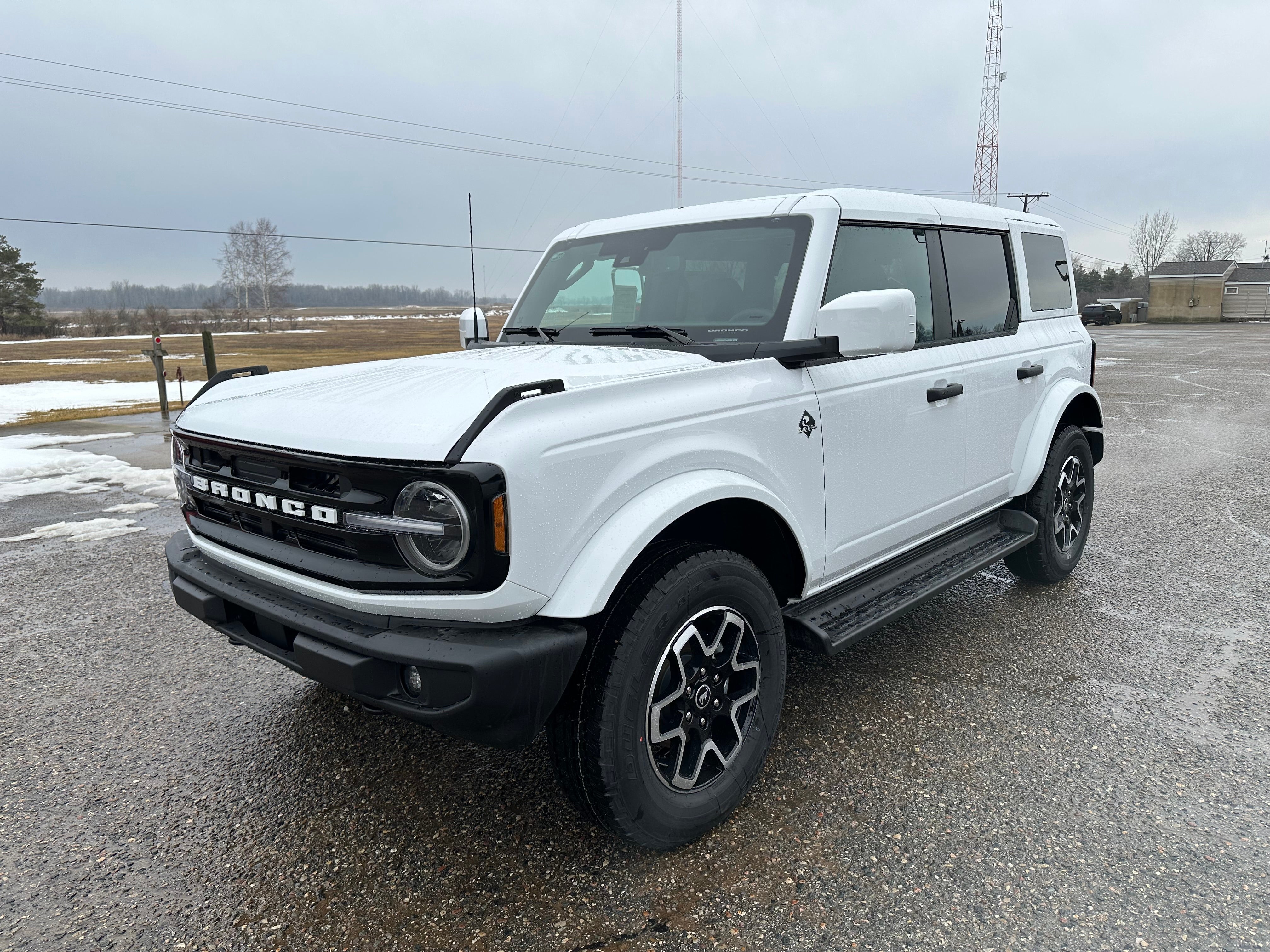 2026 Ford Bronco Outer Banks®