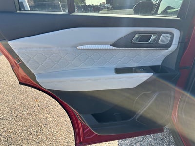 2026 Ford Explorer Platinum™