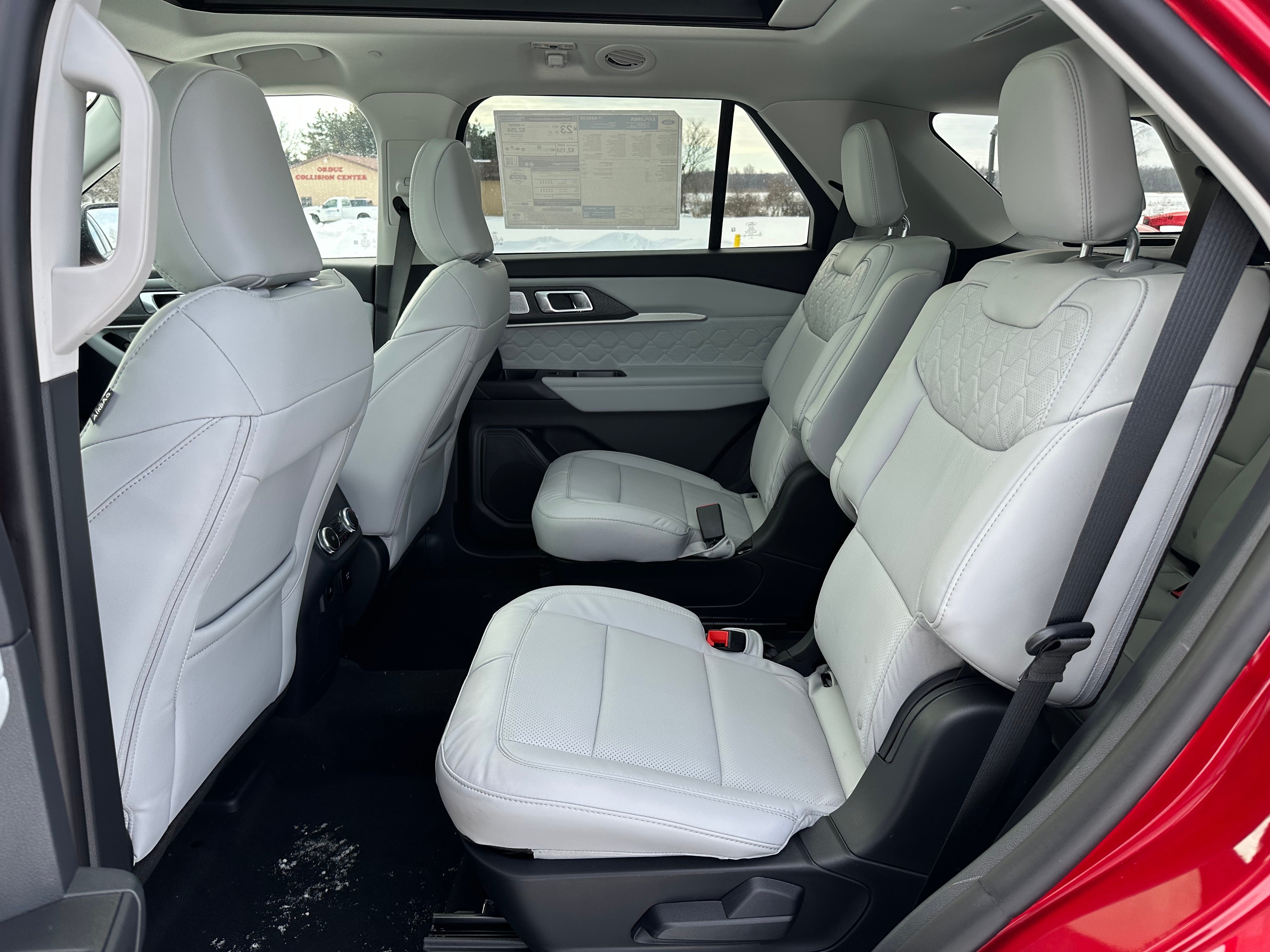 2026 Ford Explorer Platinum™