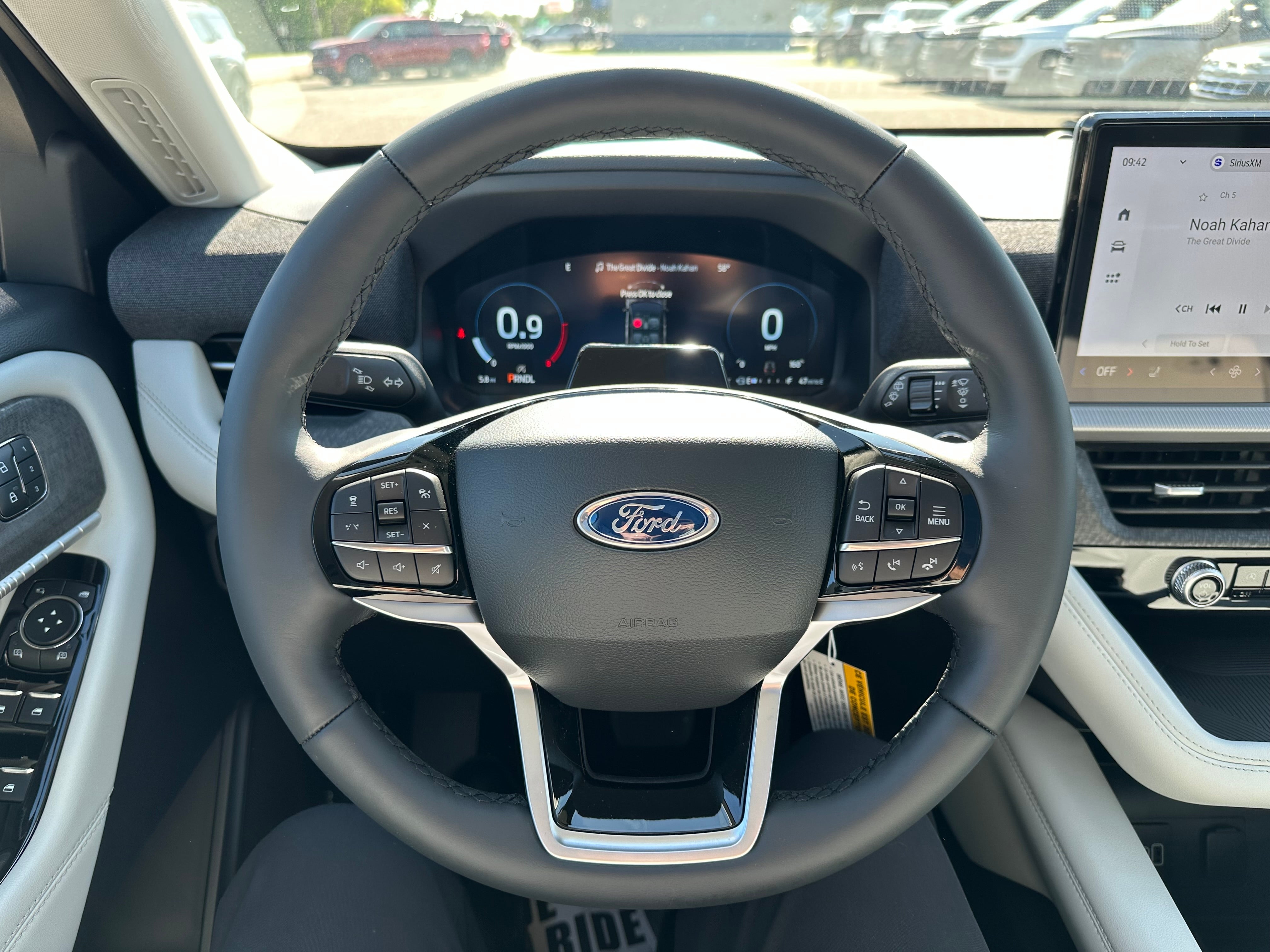 2026 Ford Explorer Platinum™