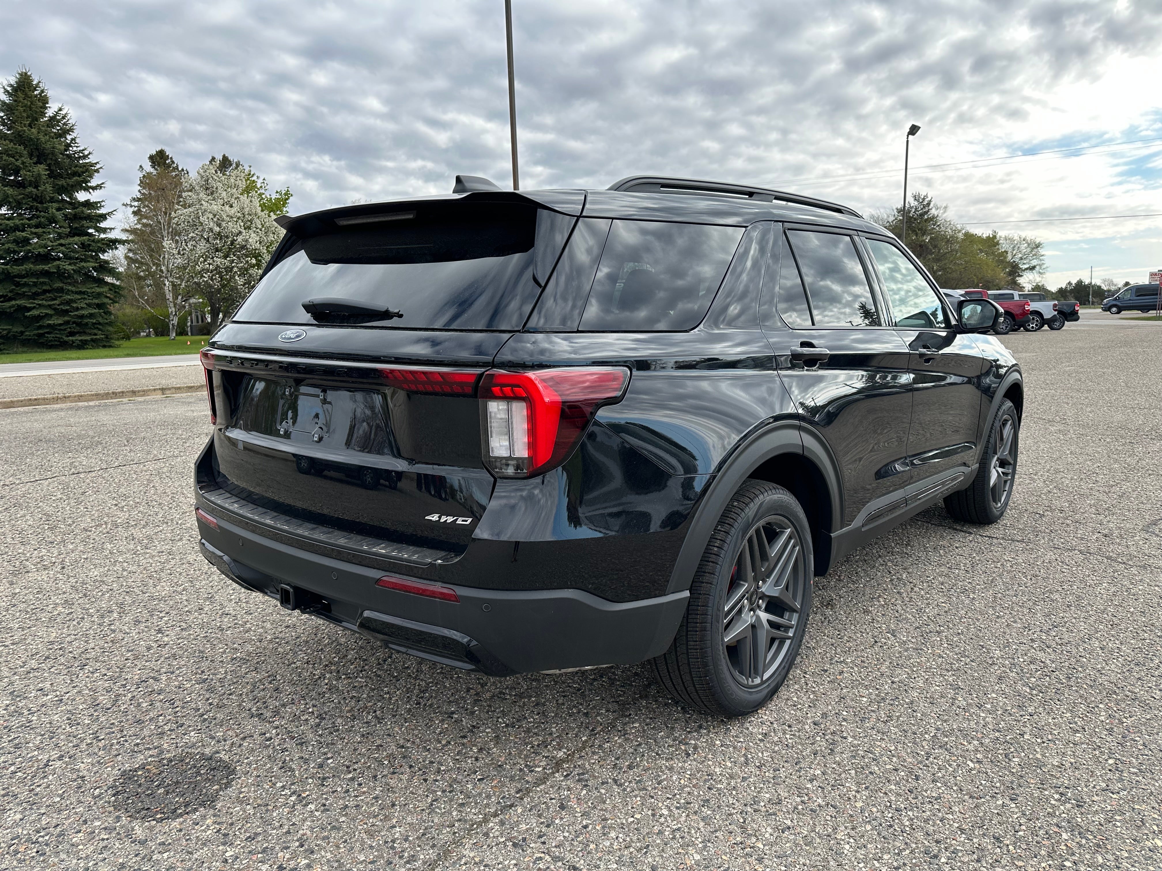 2026 Ford Explorer ST-Line
