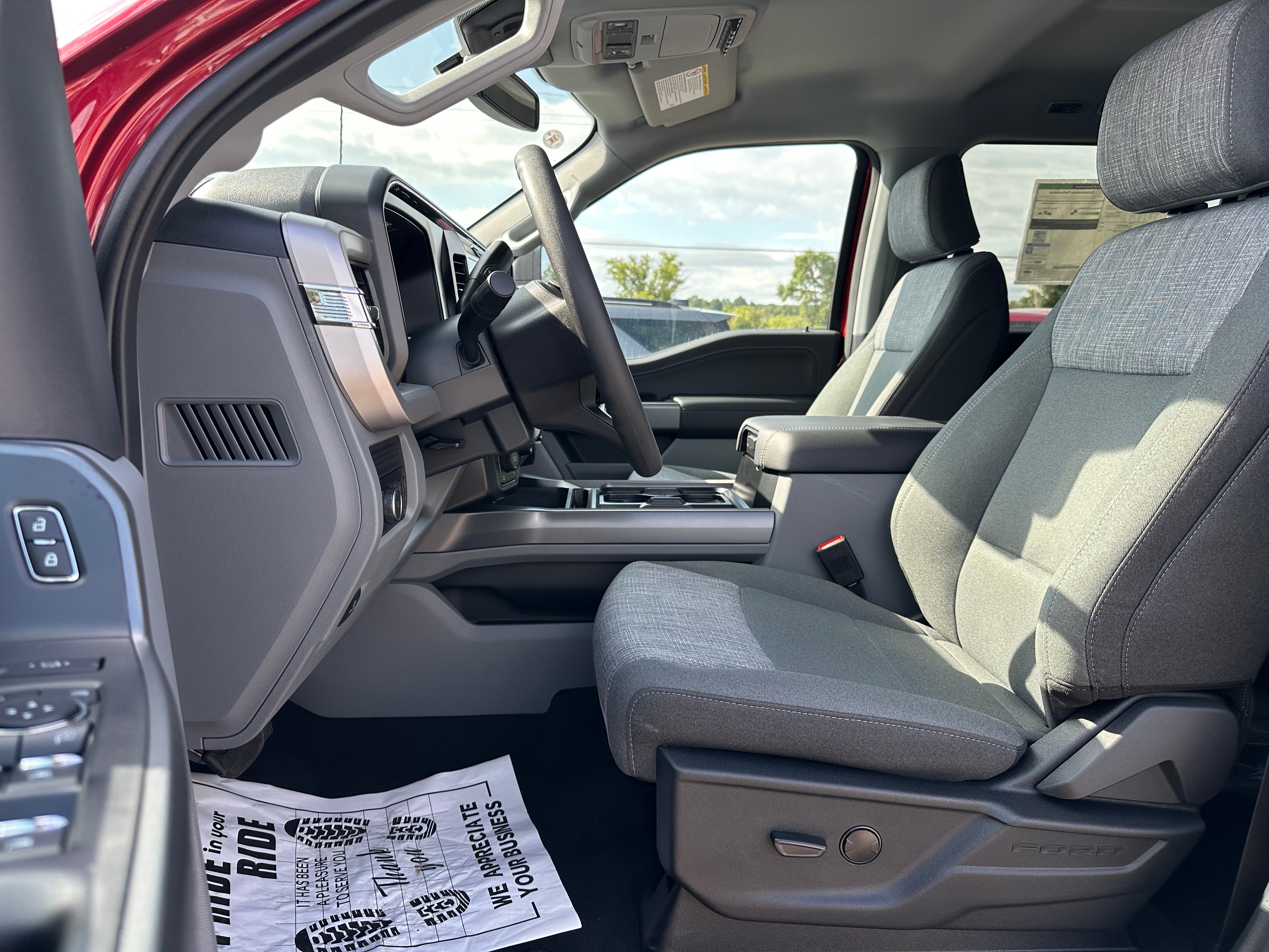 2026 Ford Super Duty F-350® XLT