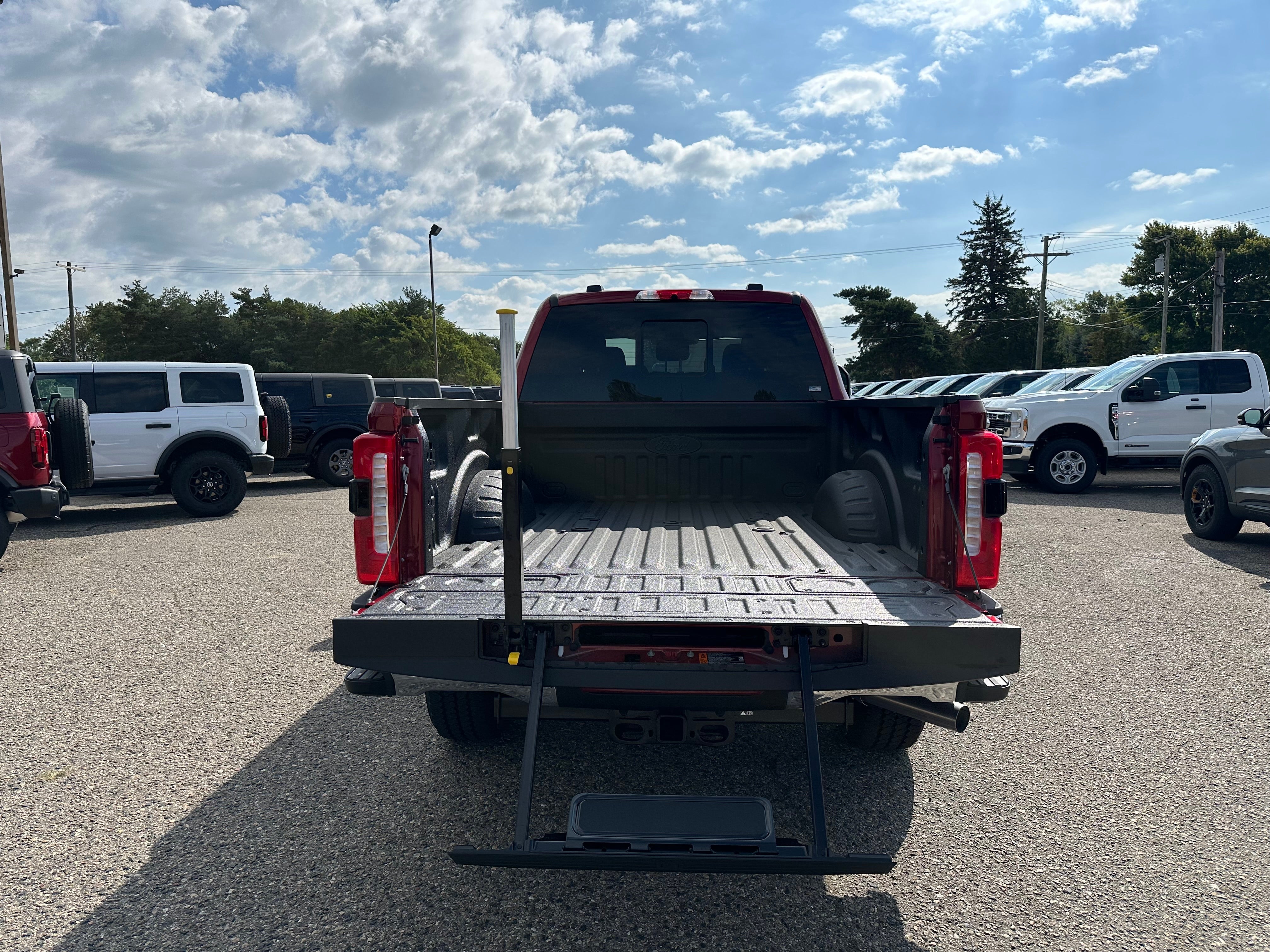 2026 Ford Super Duty F-350® XLT