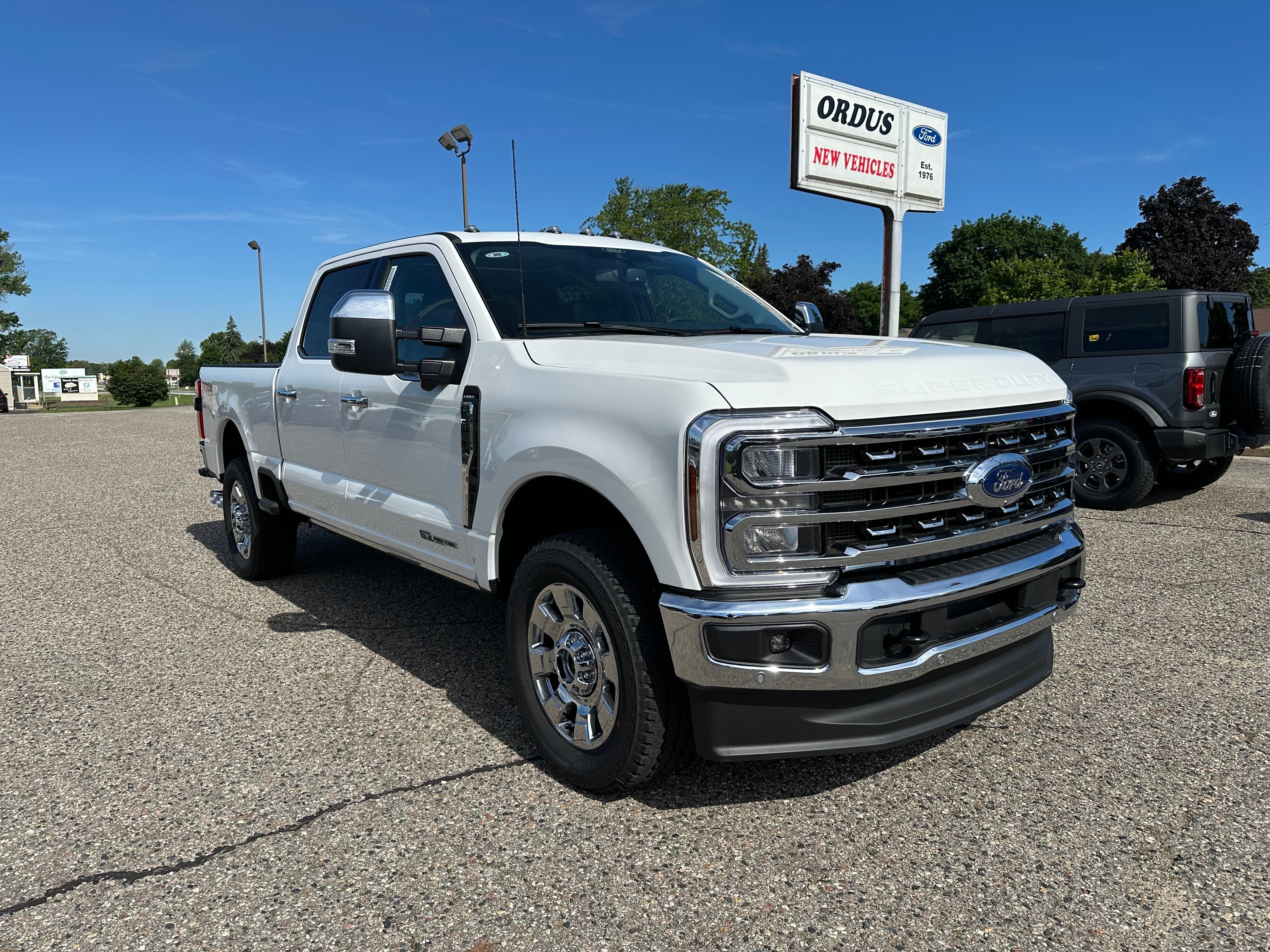 2026 Ford Super Duty F-350® Lariat®
