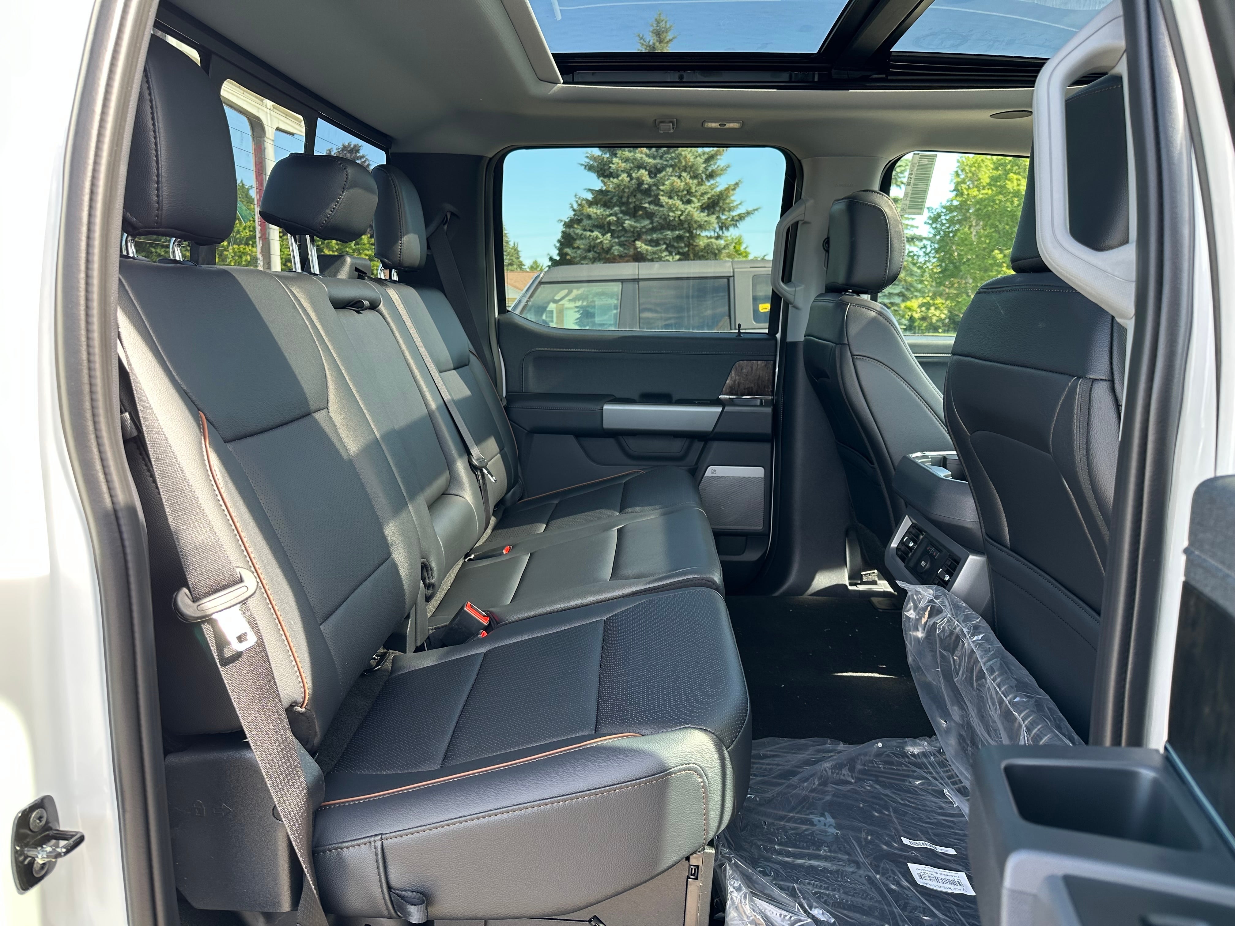 2026 Ford Super Duty F-350® Lariat®