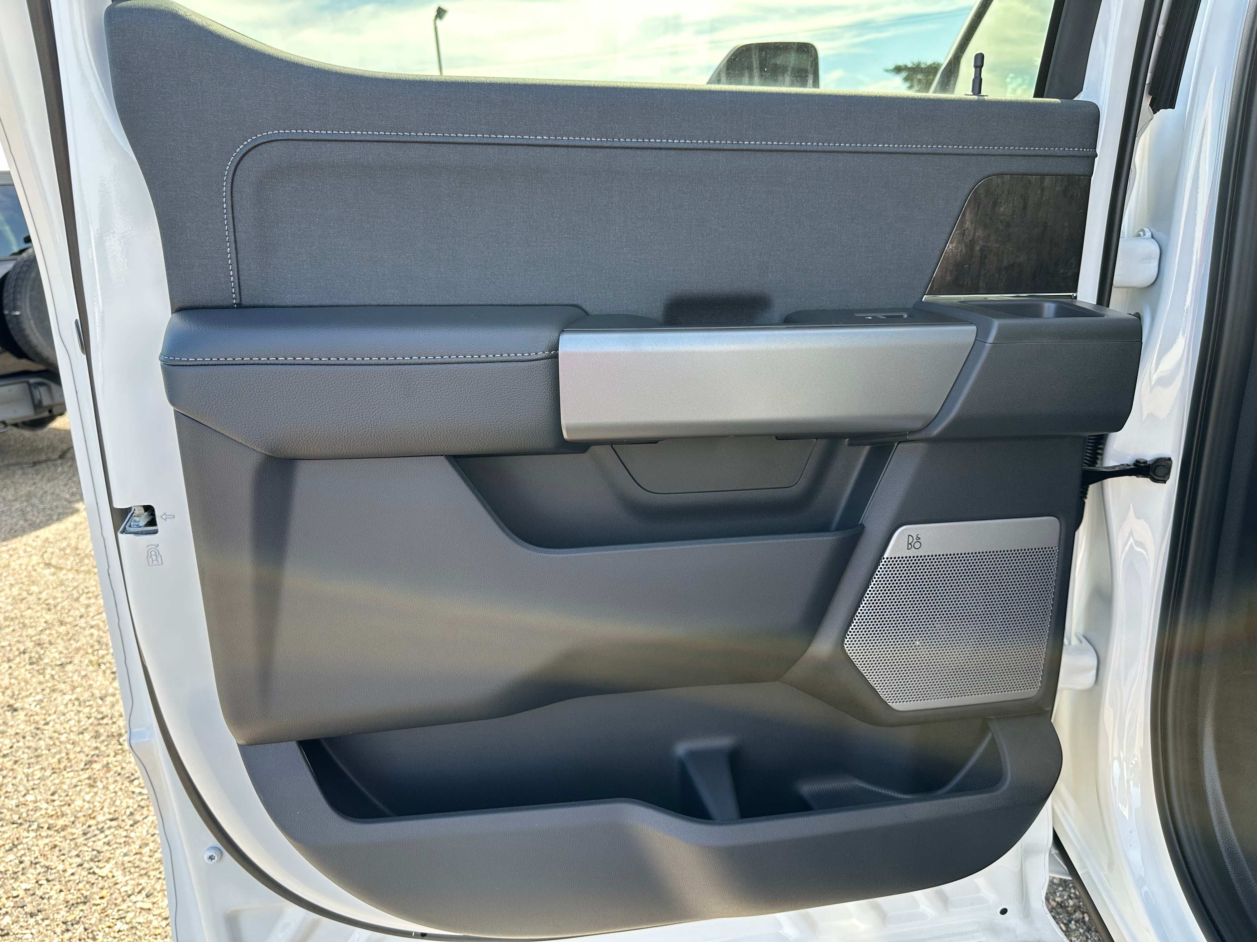 2026 Ford Super Duty F-350® Lariat®