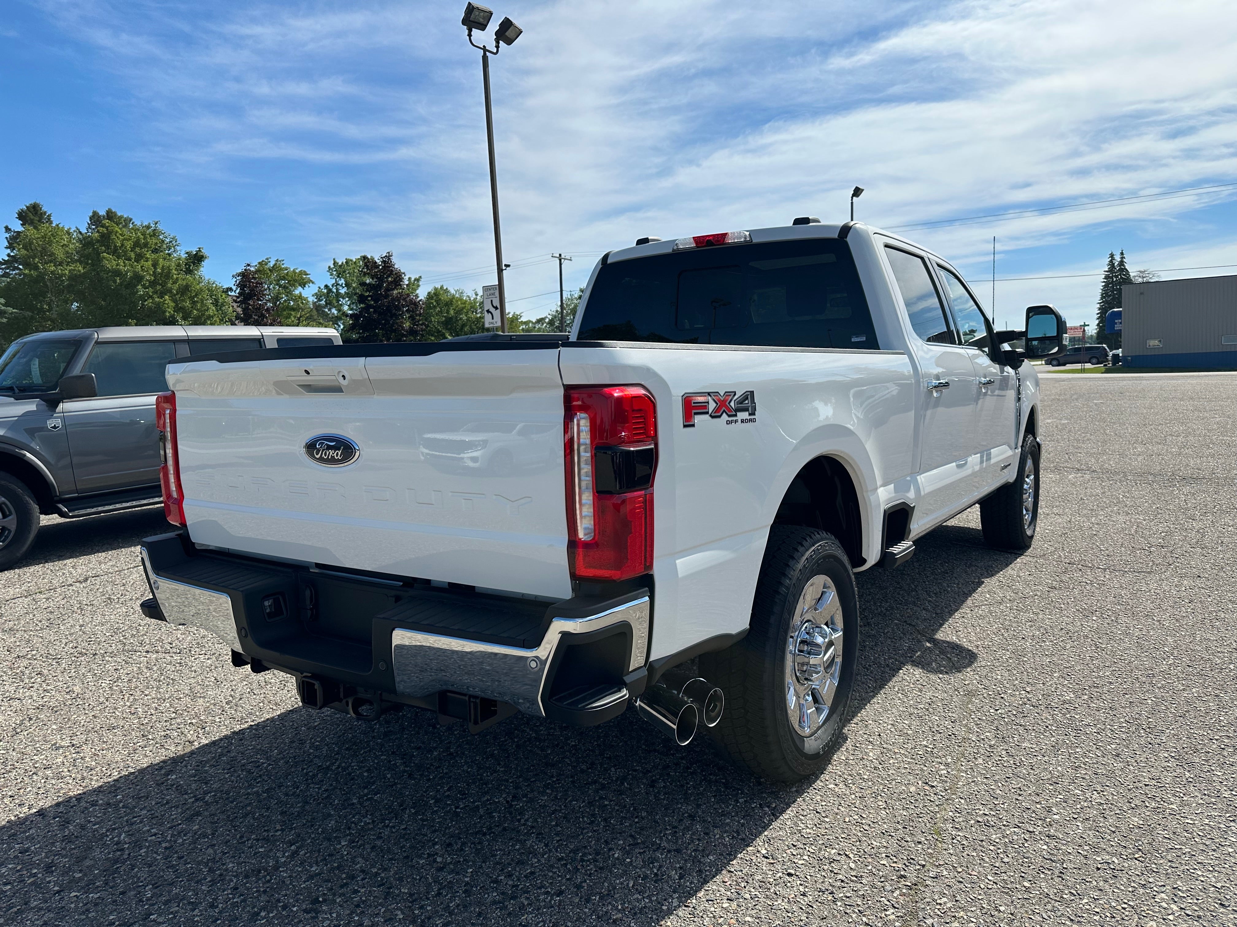 2026 Ford Super Duty F-350® Lariat®