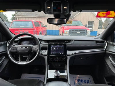 2023 Jeep Grand Cherokee Altitude 4x4 4dr SUV