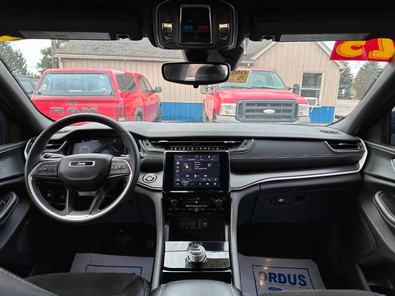 2023 Jeep Grand Cherokee Altitude 4x4 4dr SUV