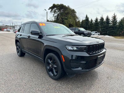 2023 Jeep Grand Cherokee Altitude 4x4 4dr SUV