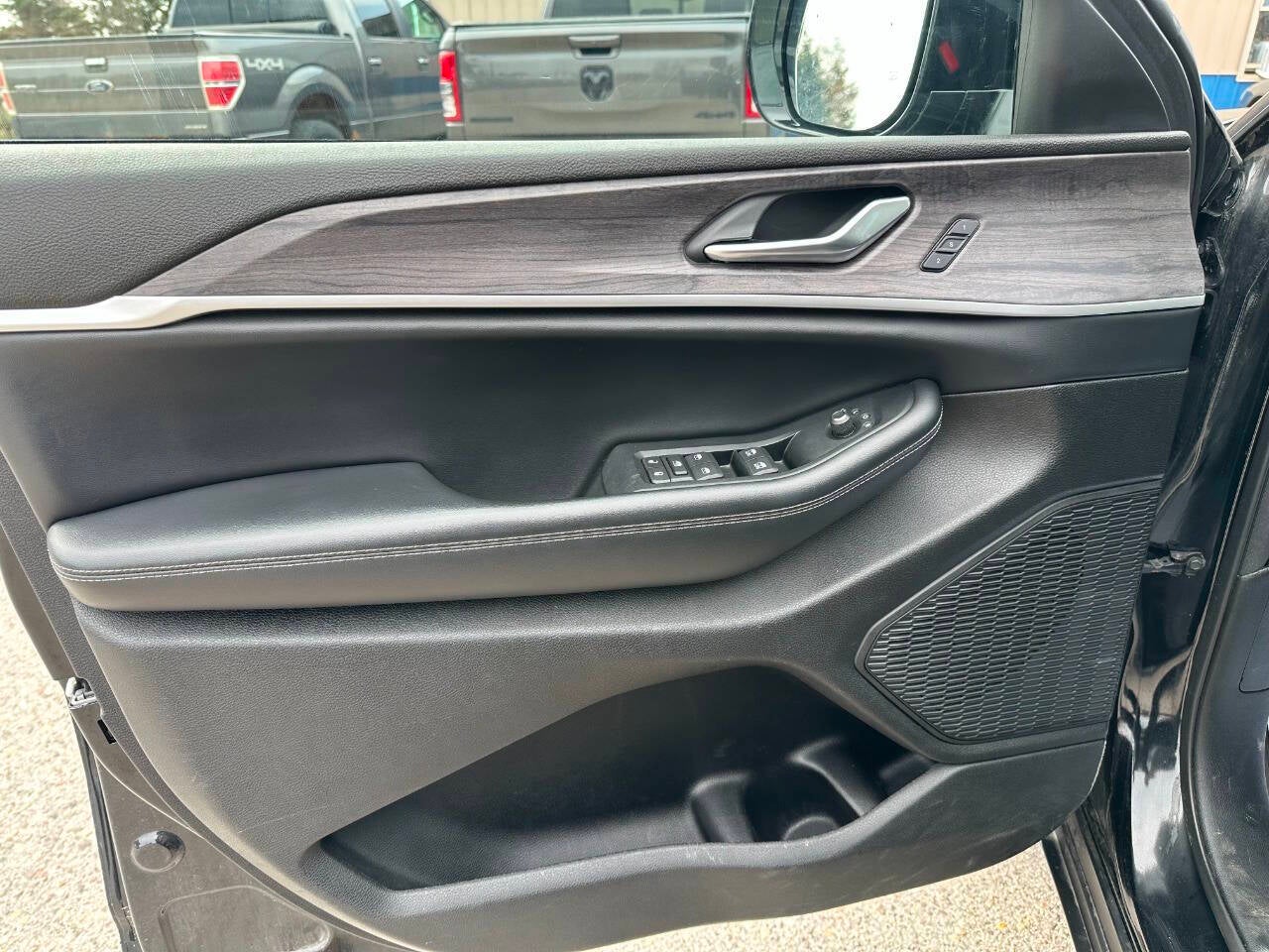 2023 Jeep Grand Cherokee Limited 4x4 4dr SUV