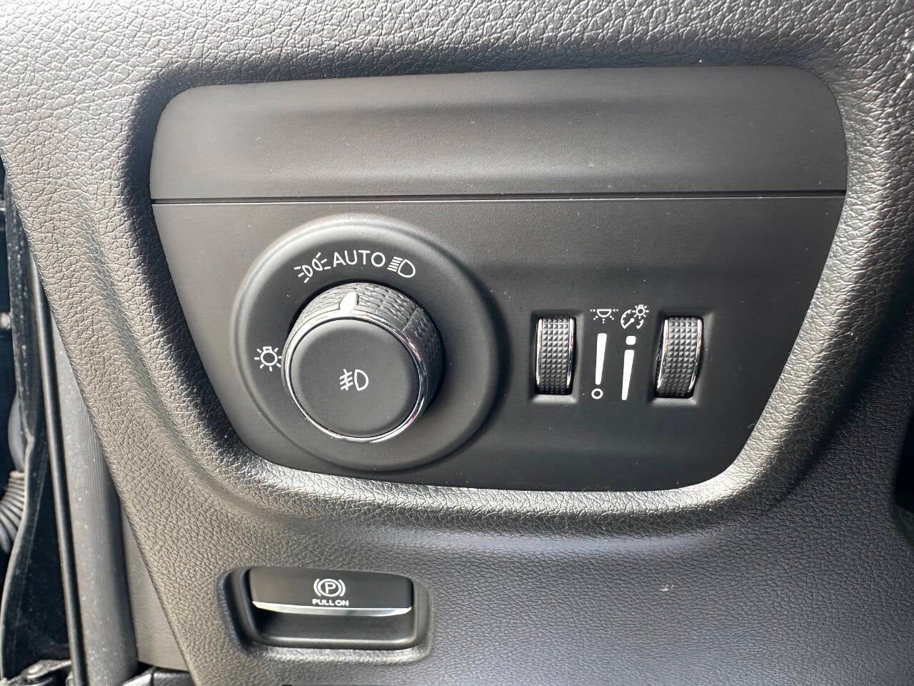 2023 Jeep Grand Cherokee Limited 4x4 4dr SUV