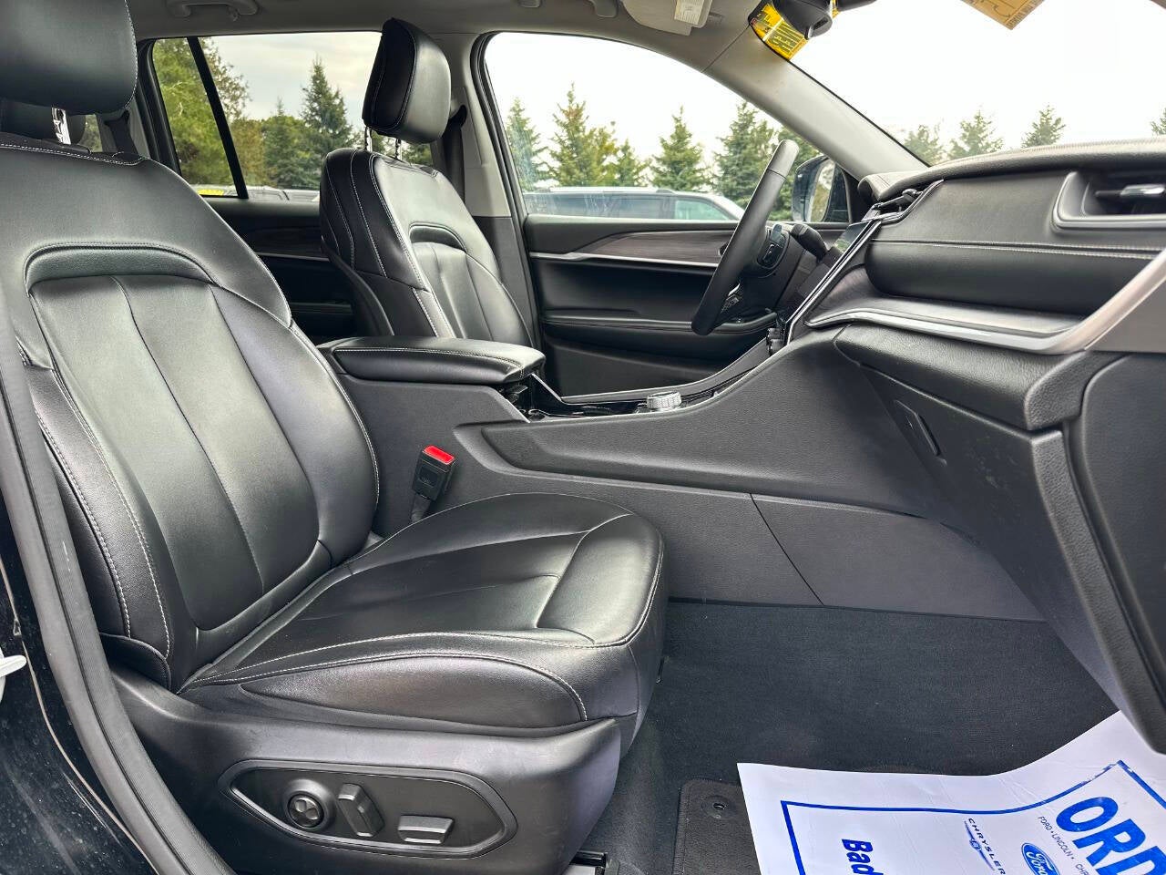 2023 Jeep Grand Cherokee Limited 4x4 4dr SUV