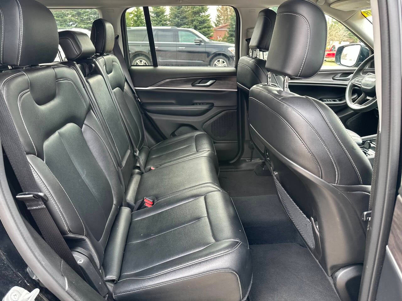 2023 Jeep Grand Cherokee Limited 4x4 4dr SUV