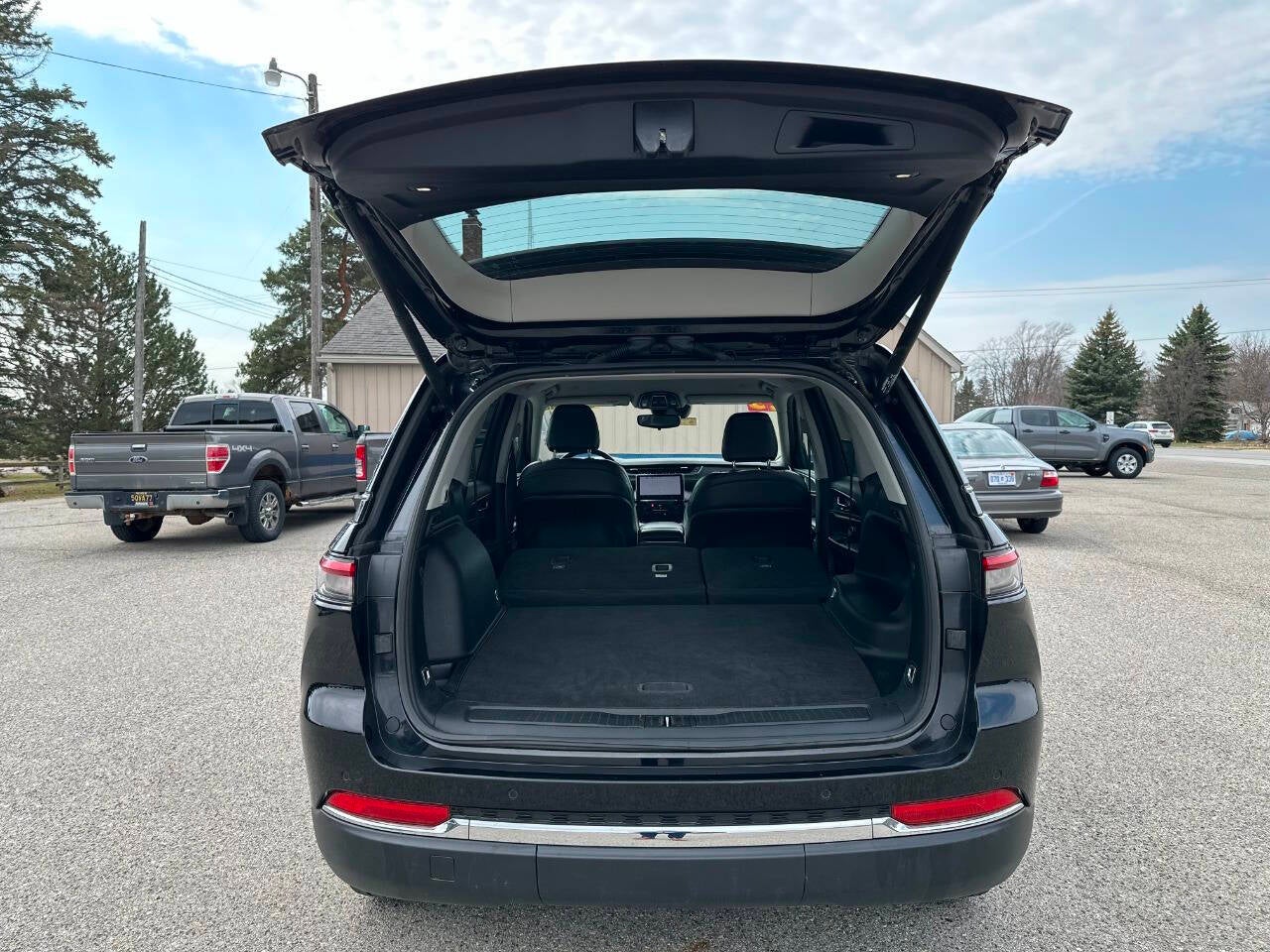 2023 Jeep Grand Cherokee Limited 4x4 4dr SUV