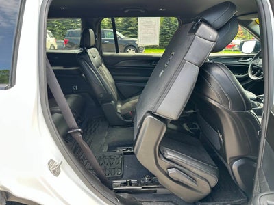 2023 Jeep Grand Cherokee L Altitude 4x4 4dr SUV