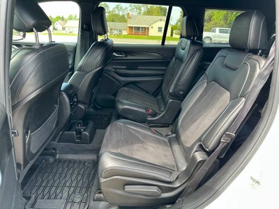 2023 Jeep Grand Cherokee L Altitude 4x4 4dr SUV