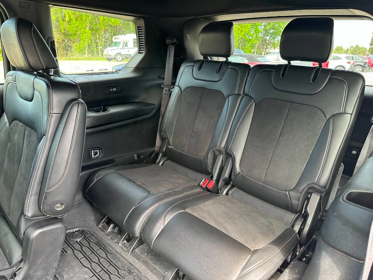 2023 Jeep Grand Cherokee L Altitude 4x4 4dr SUV