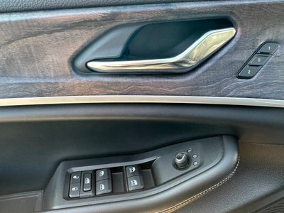 2024 Jeep Grand Cherokee L Limited 4x4 4dr SUV