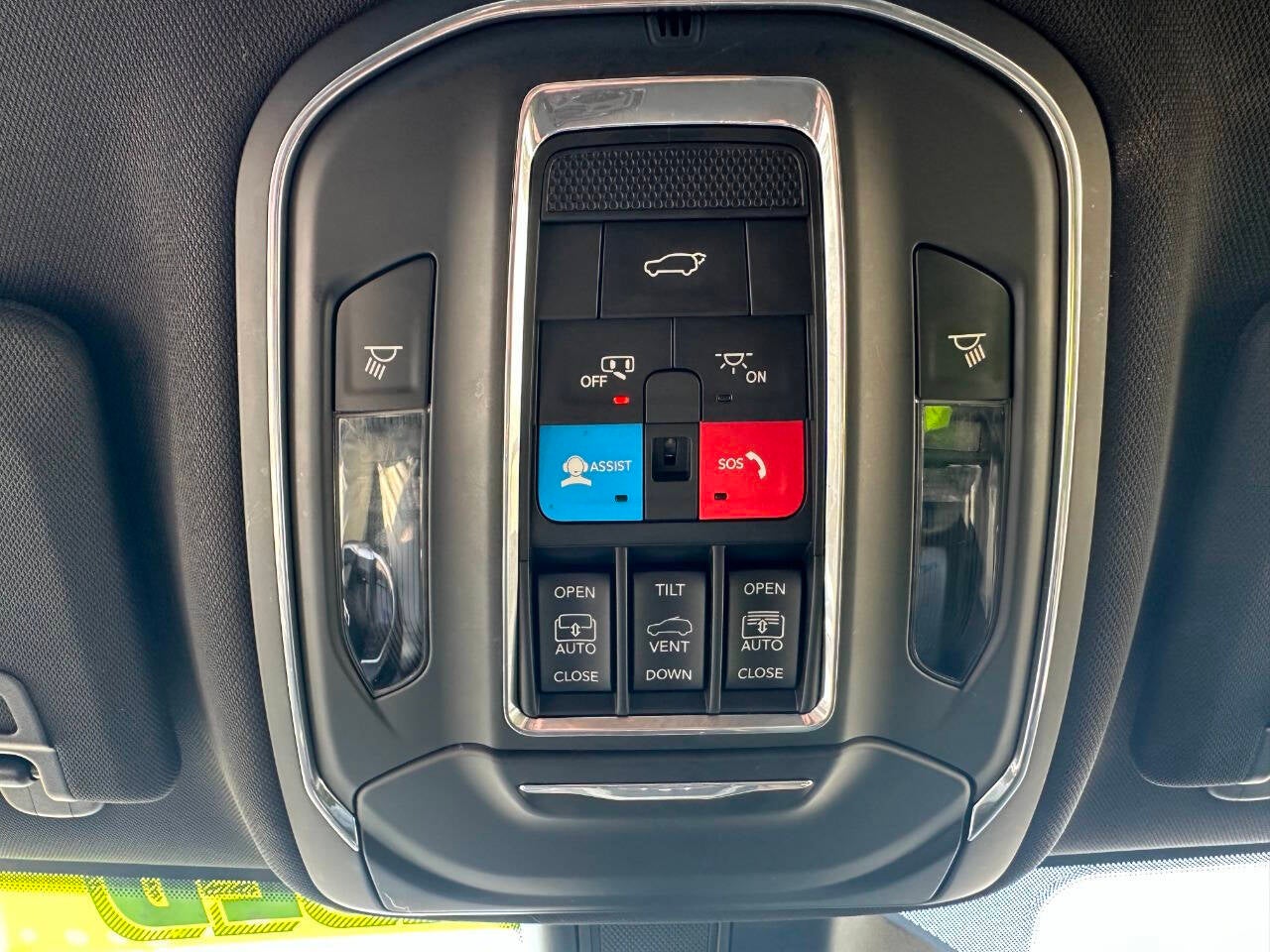 2024 Jeep Grand Cherokee L Limited 4x4 4dr SUV