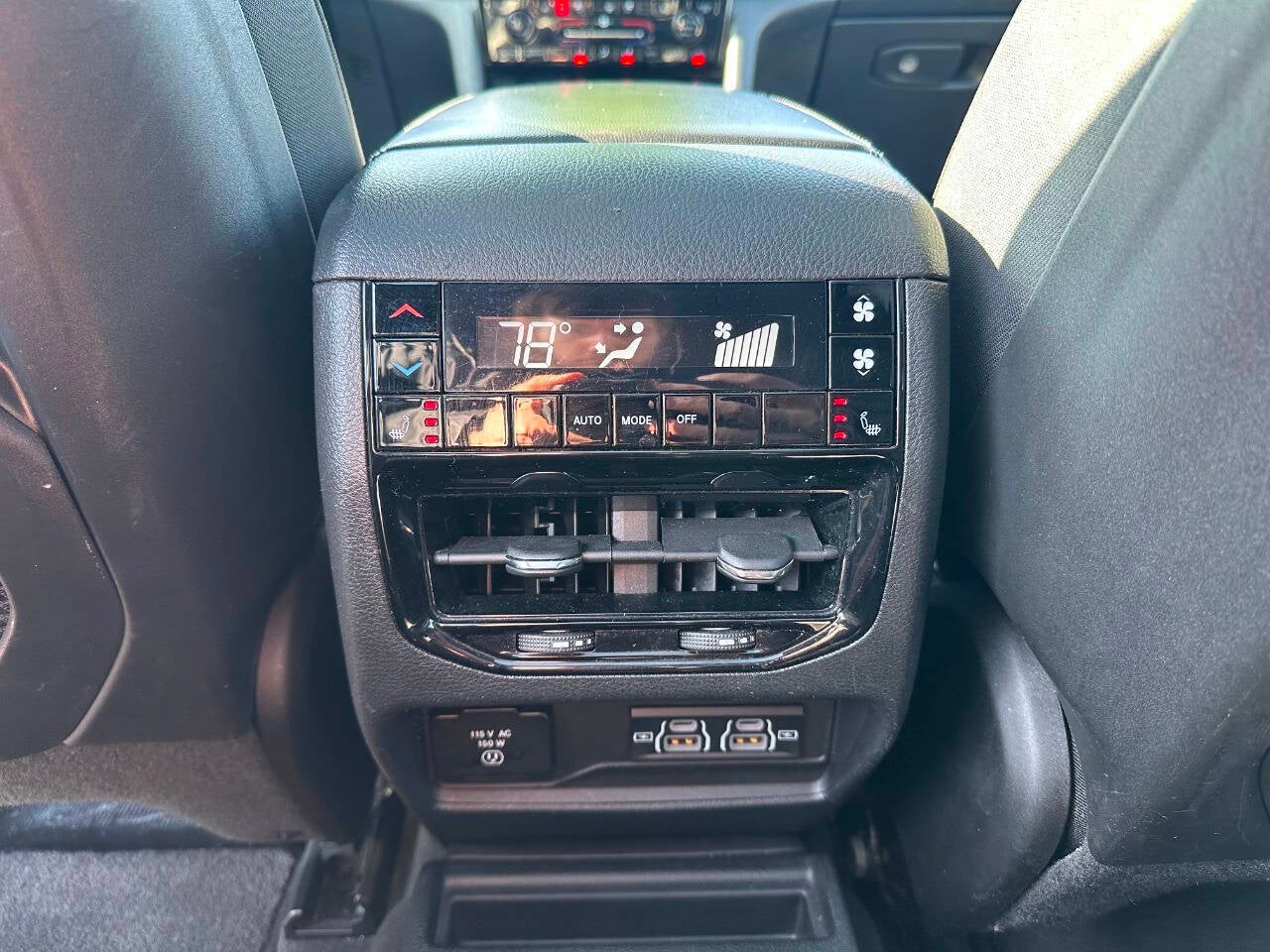 2024 Jeep Grand Cherokee L Limited 4x4 4dr SUV