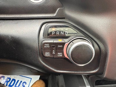 2020 RAM 1500 Big Horn 4x4 4dr Crew Cab 6.4 ft. SB Pickup