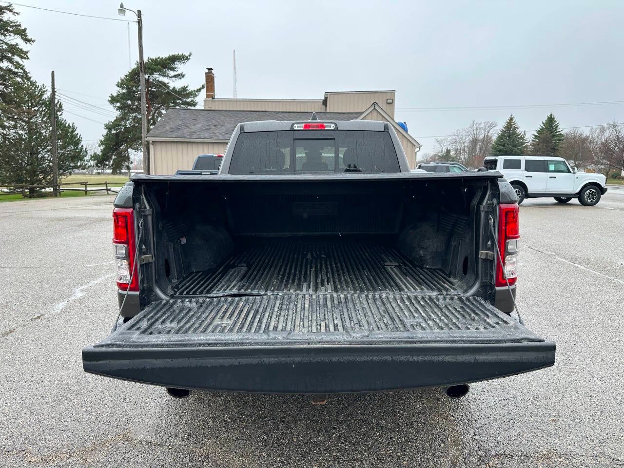 2020 RAM 1500 Big Horn 4x4 4dr Crew Cab 6.4 ft. SB Pickup