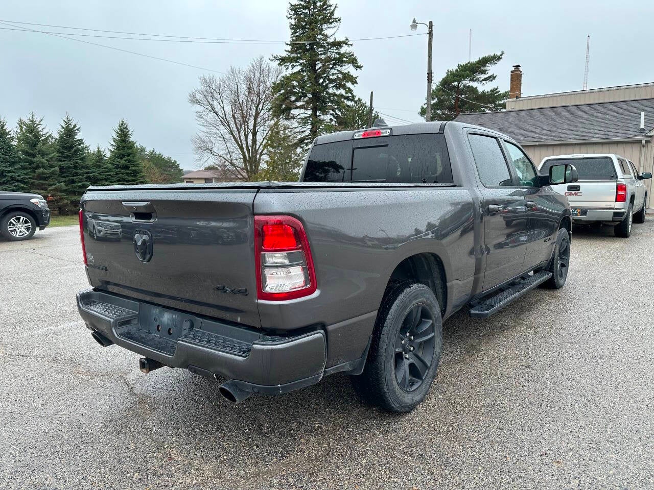 2020 RAM 1500 Big Horn 4x4 4dr Crew Cab 6.4 ft. SB Pickup