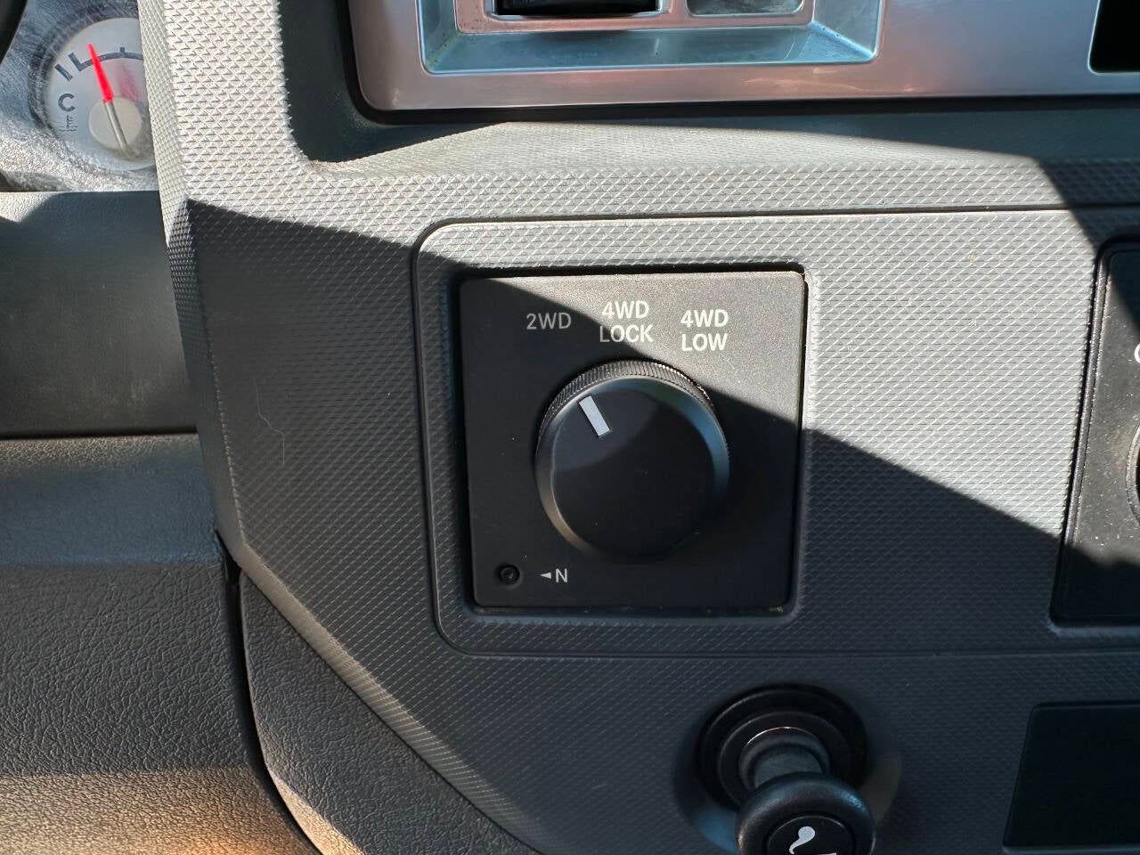 2008 Dodge Ram 1500 SLT 4dr Quad Cab 4WD SB