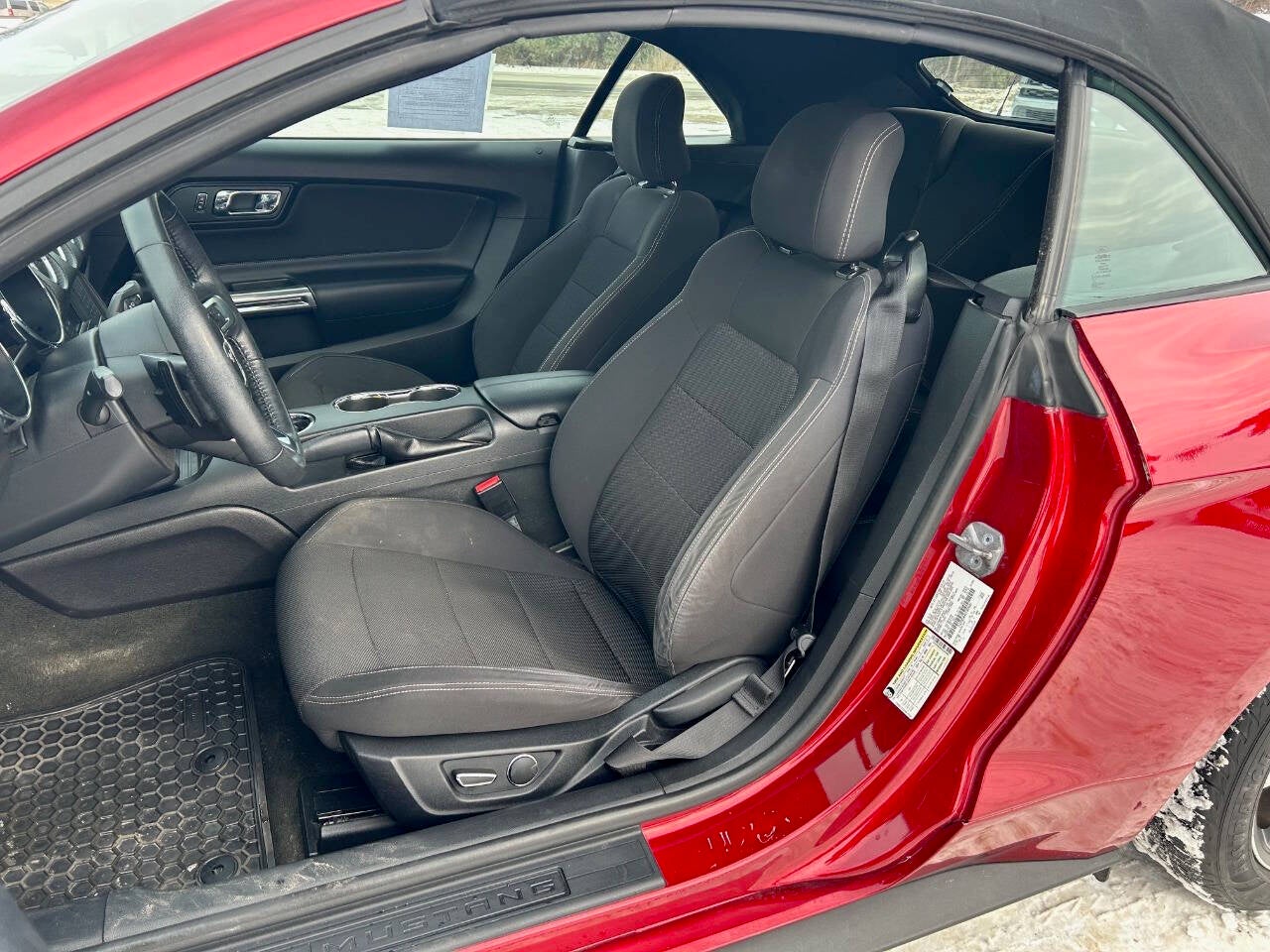 2016 Ford Mustang V6 2dr Convertible