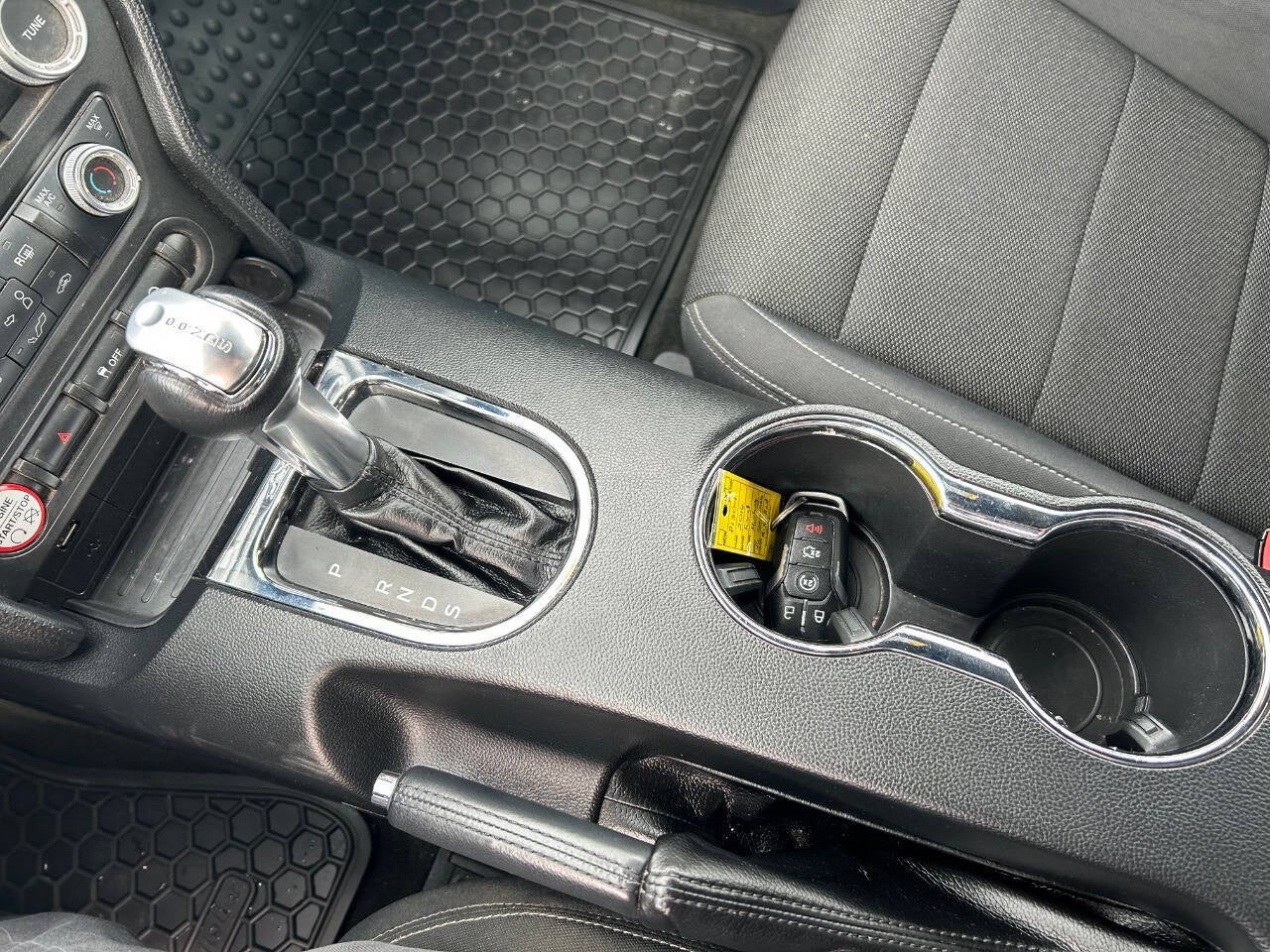 2016 Ford Mustang V6 2dr Convertible