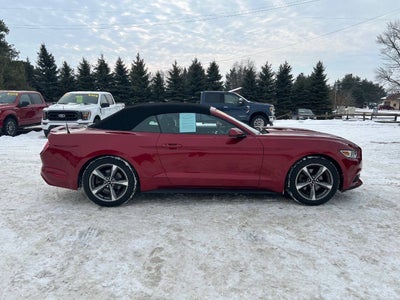 2016 Ford Mustang V6 2dr Convertible