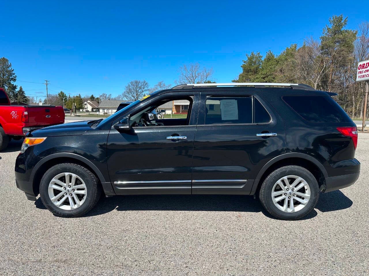 2015 Ford Explorer XLT AWD 4dr SUV