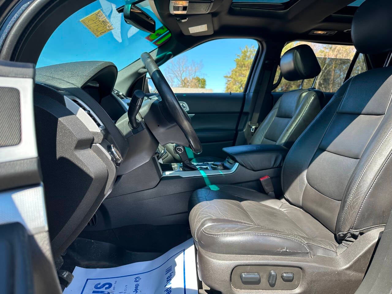 2015 Ford Explorer XLT AWD 4dr SUV