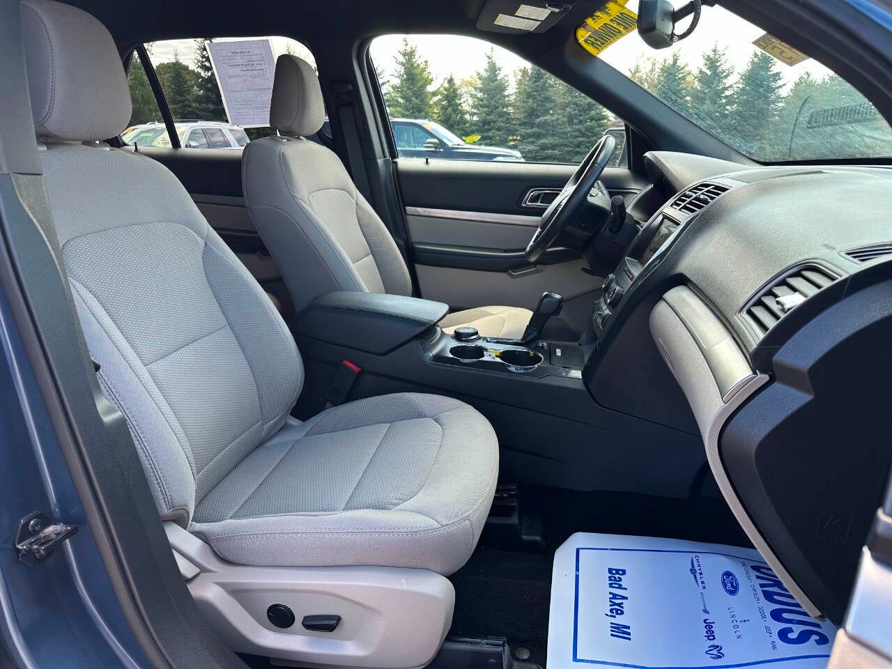 2019 Ford Explorer XLT AWD 4dr SUV