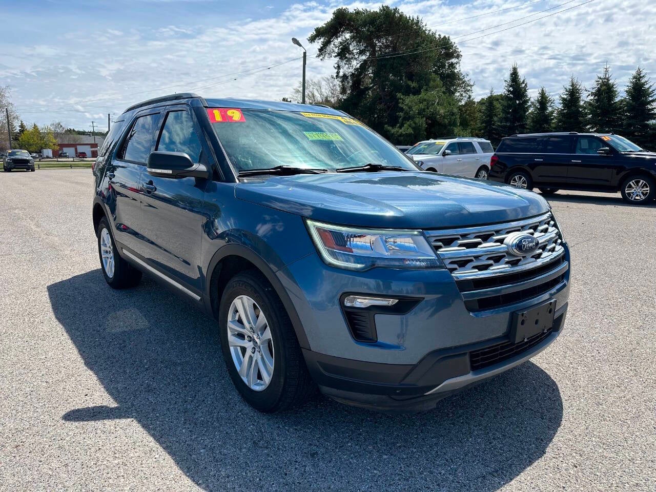 2019 Ford Explorer XLT AWD 4dr SUV