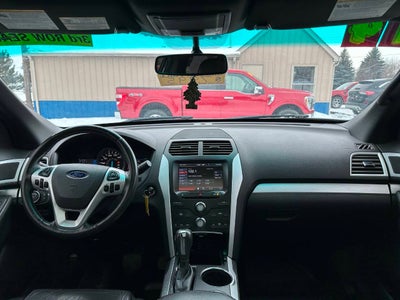 2014 Ford Explorer XLT AWD 4dr SUV
