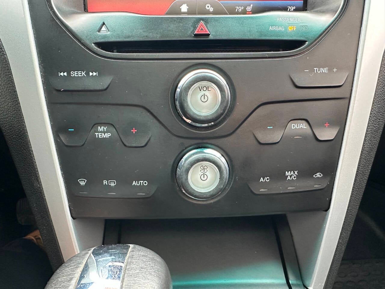 2014 Ford Explorer XLT AWD 4dr SUV