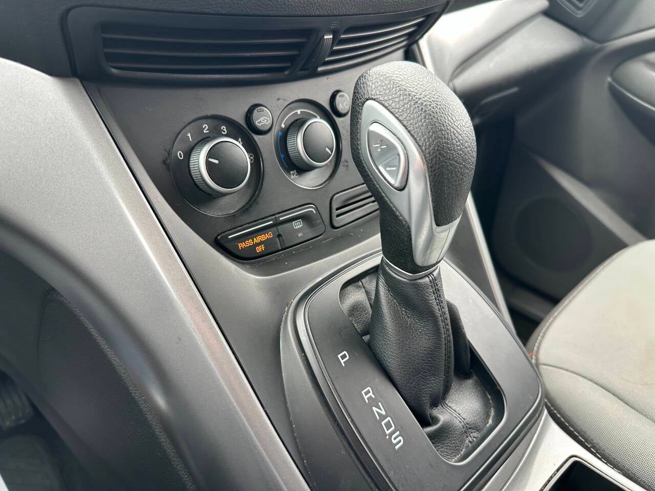 2016 Ford Escape SE 4dr SUV