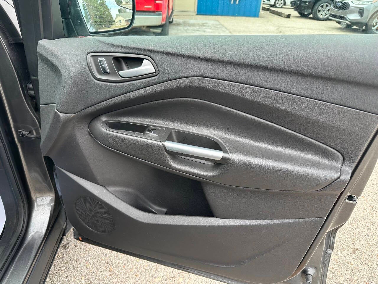 2016 Ford Escape SE 4dr SUV