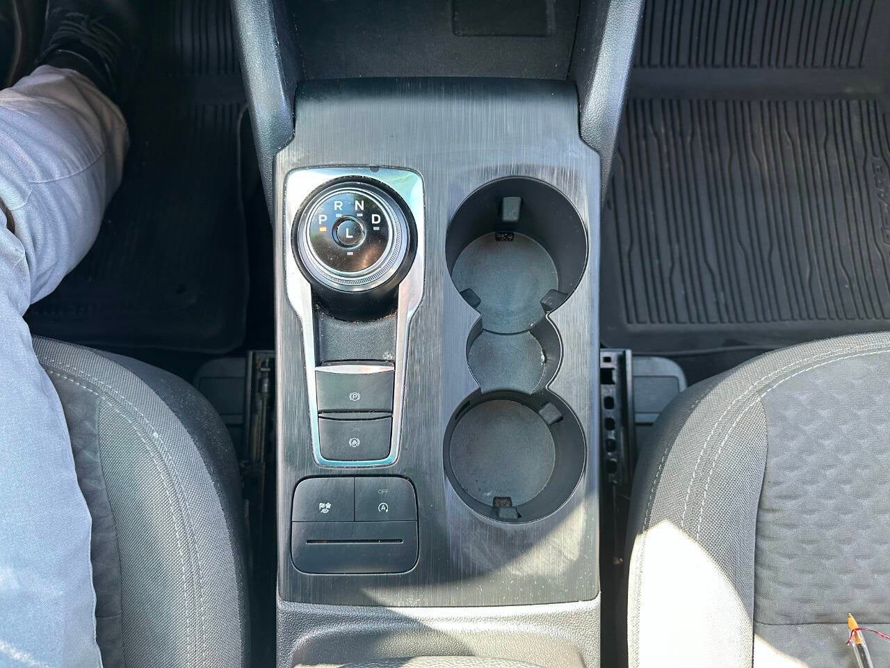 2020 Ford Escape SE AWD 4dr SUV