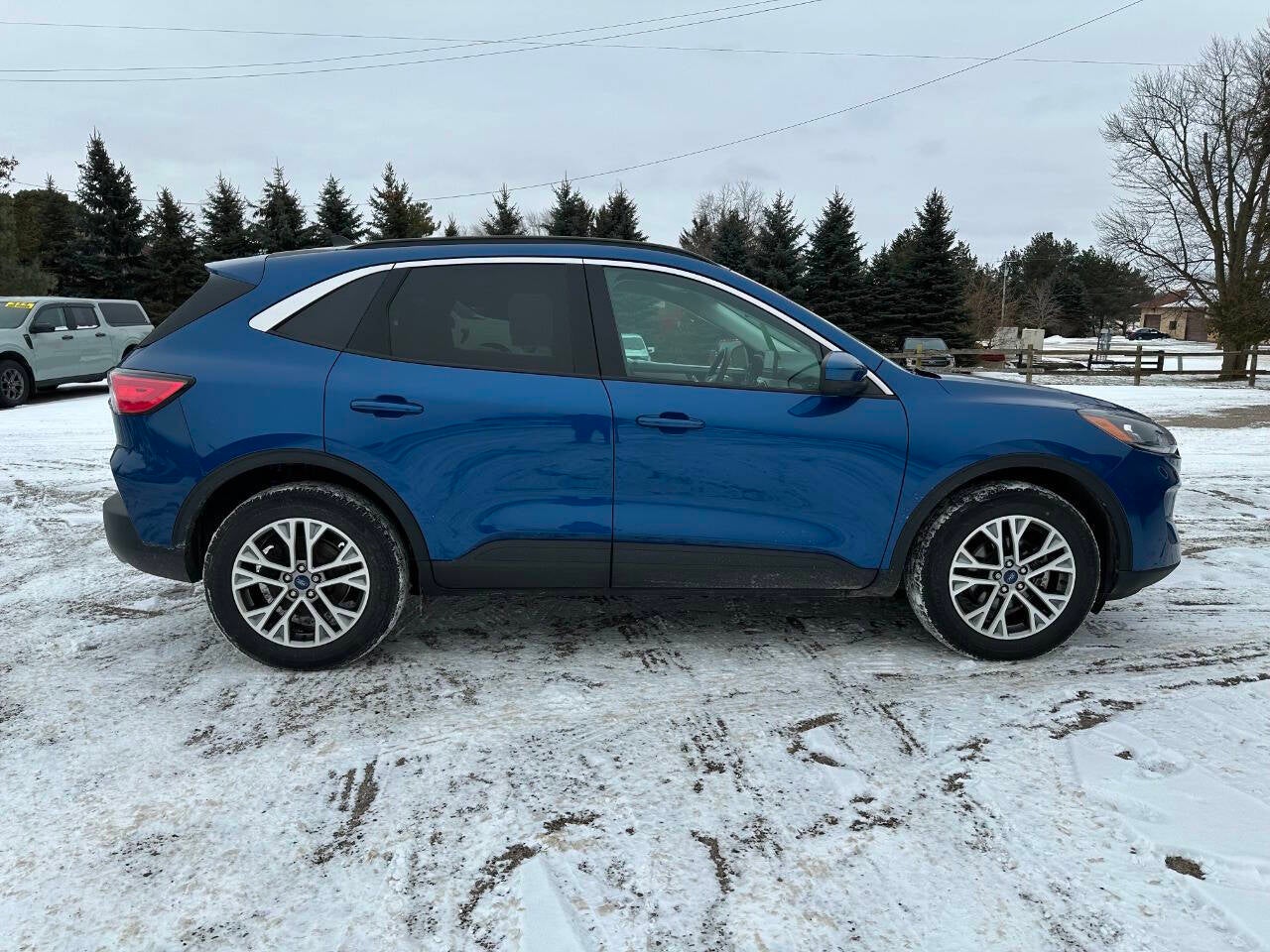 2022 Ford Escape SEL AWD 4dr SUV