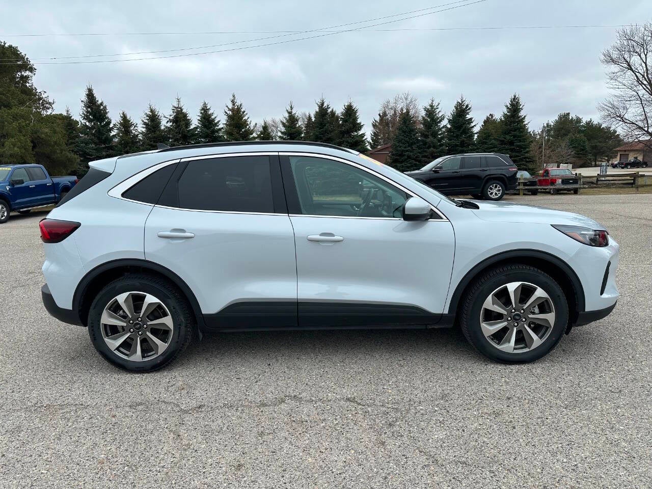 2025 Ford Escape Platinum AWD 4dr SUV