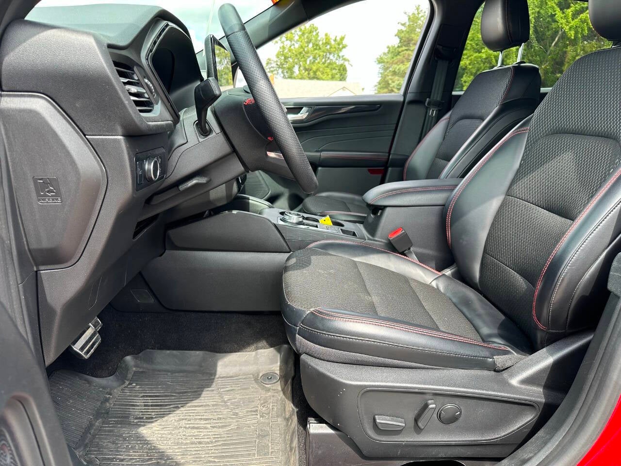 2024 Ford Escape ST Line AWD 4dr SUV