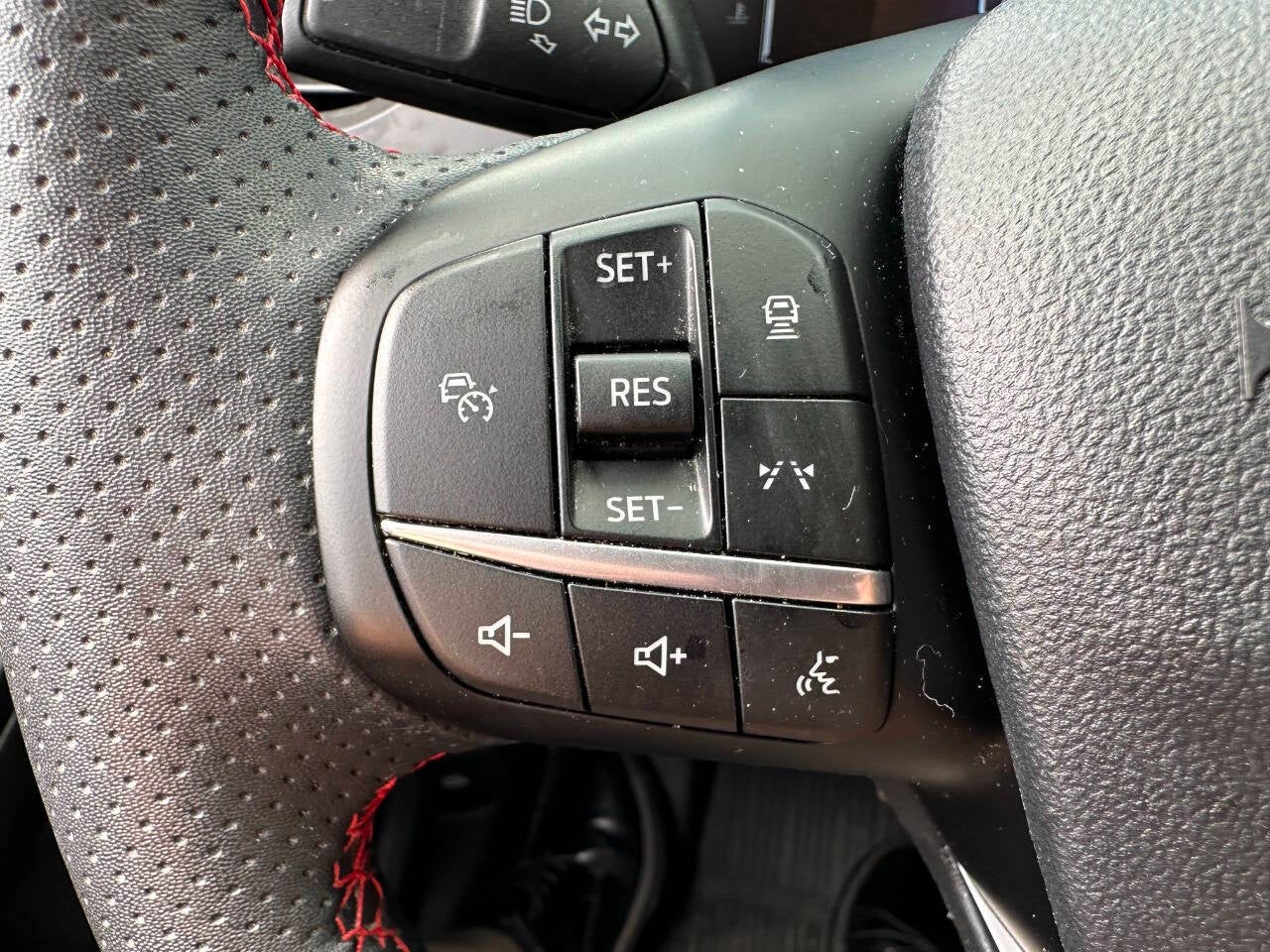 2024 Ford Escape ST Line AWD 4dr SUV