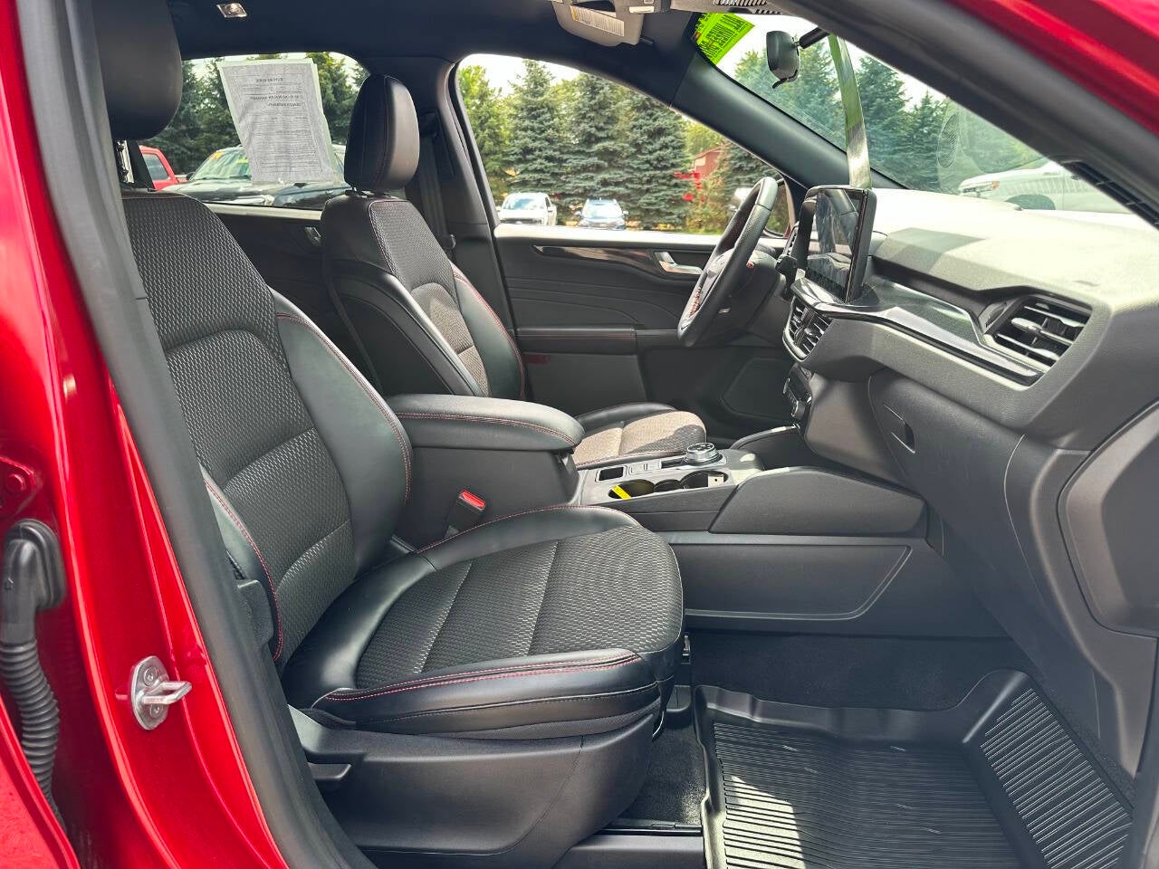 2024 Ford Escape ST Line AWD 4dr SUV
