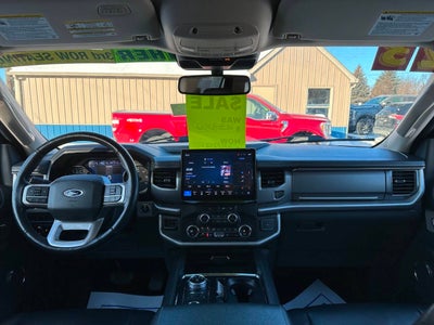 2023 Ford Expedition MAX XLT 4x4 4dr SUV