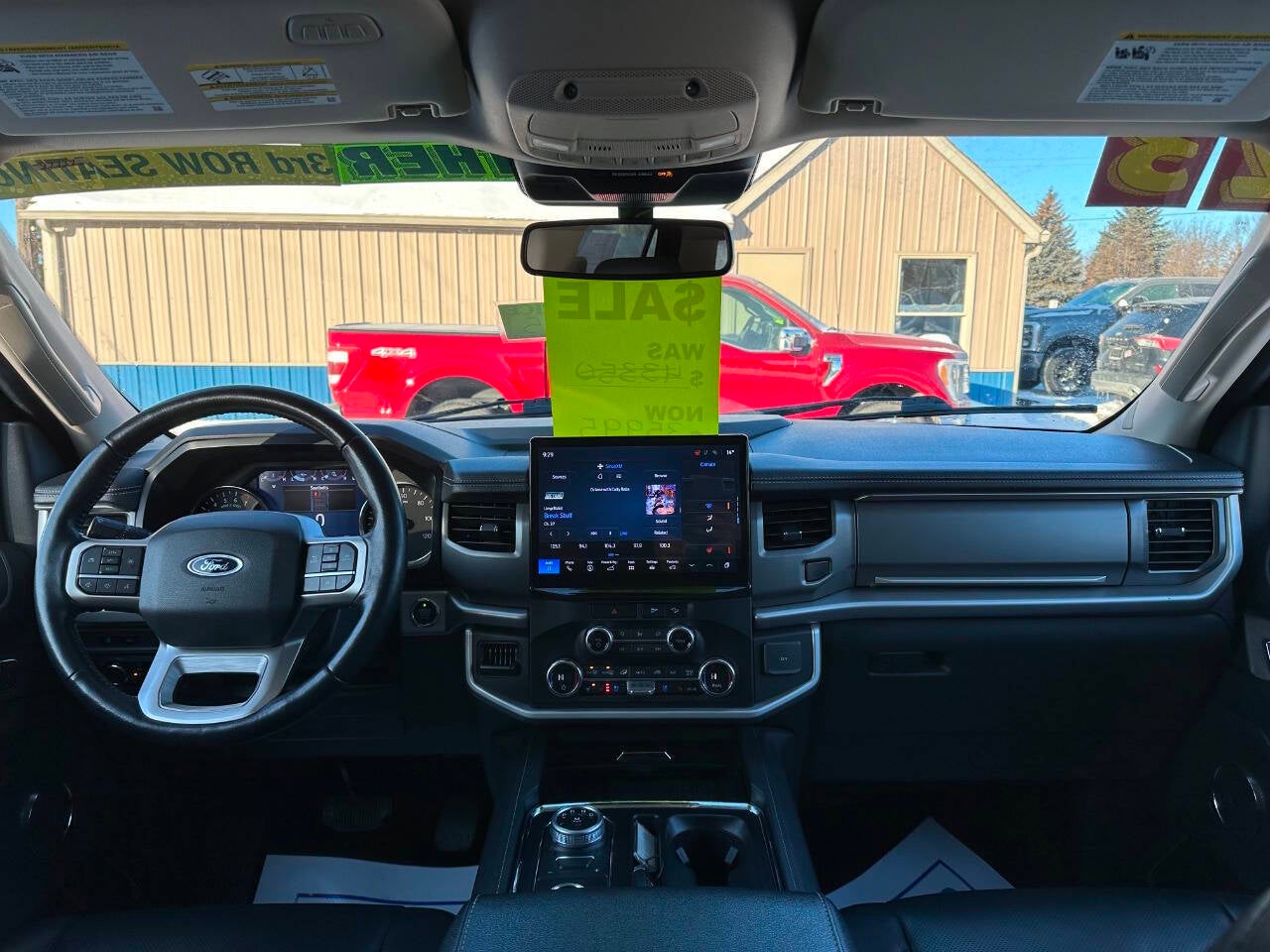 2023 Ford Expedition MAX XLT 4x4 4dr SUV