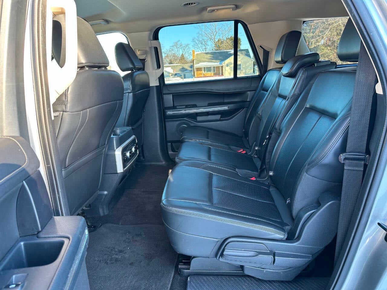 2023 Ford Expedition MAX XLT 4x4 4dr SUV