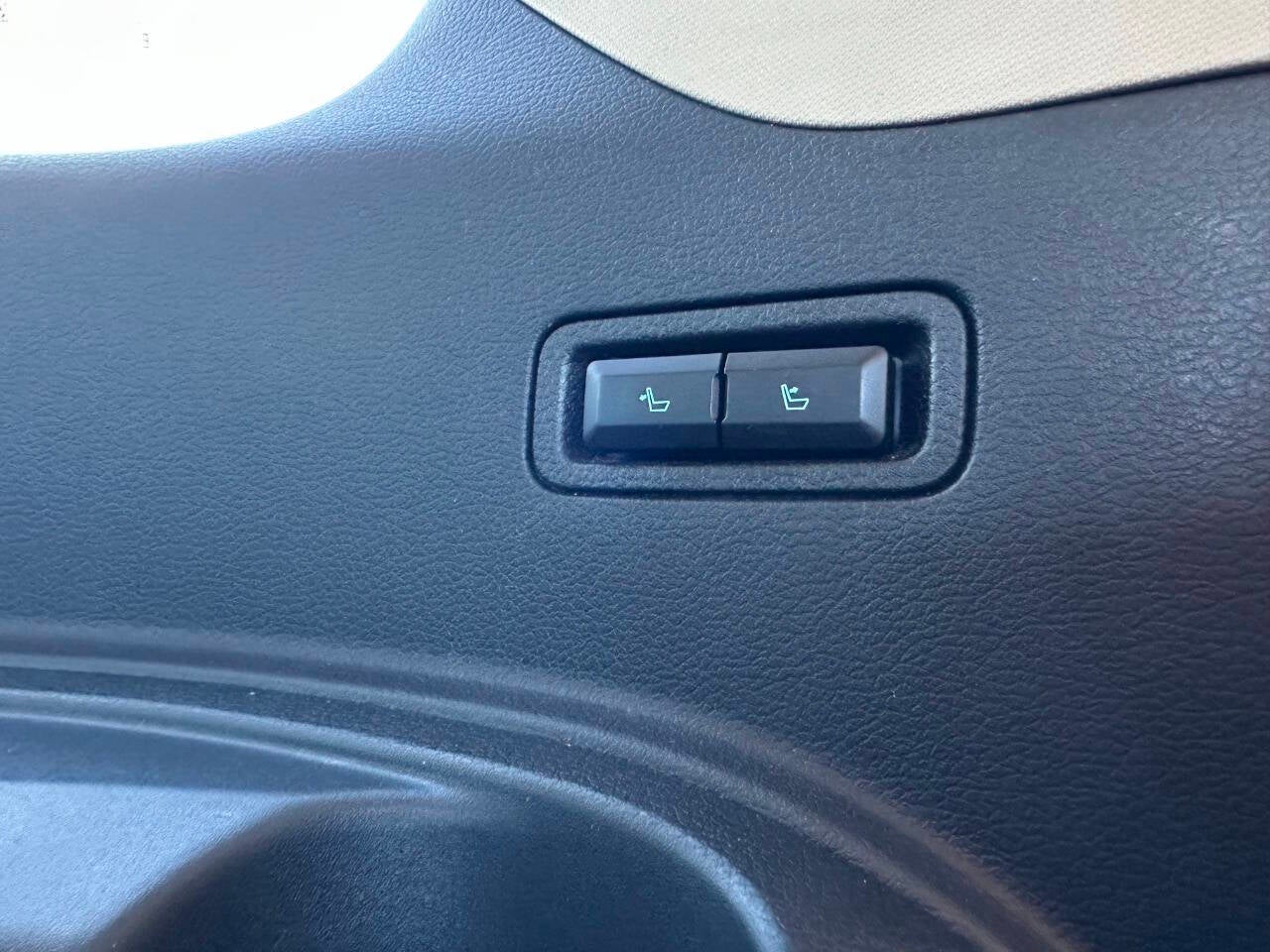 2023 Ford Expedition MAX XLT 4x4 4dr SUV